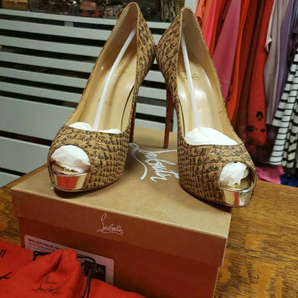 Christian Louboutin, Size 39, Very Prive.
